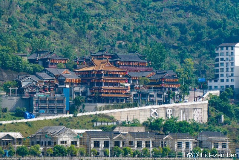 翻了一下微博的小号，以前记录了很多生活日常，包括旅行，以后这里也要多发一点